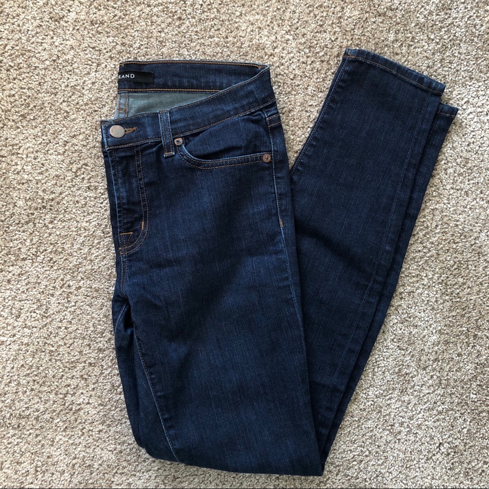 J Brand mid rise skinny jeans, size 27